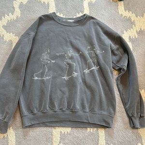 Urban Outfitters S/M Grey Skeleton Skateboard Crewneck